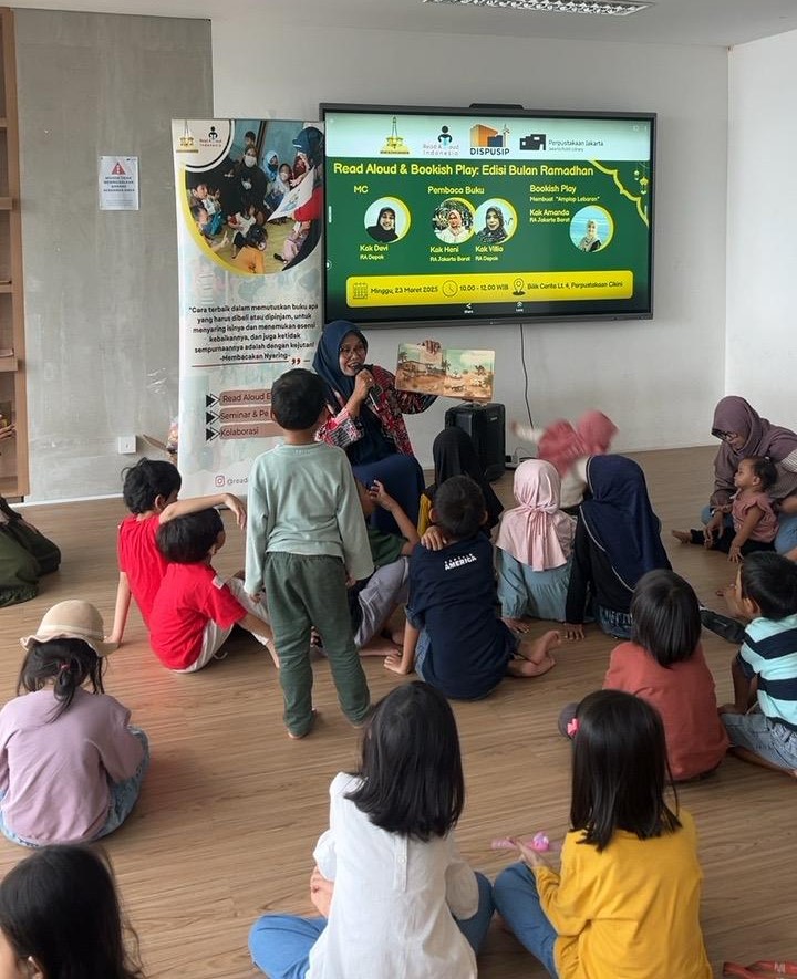 NgabubuRead Di Perpustakaan: Ceria Menyambut Hari Kemenangan